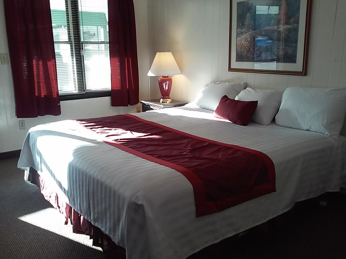 Holiday House 2* Hillsdale