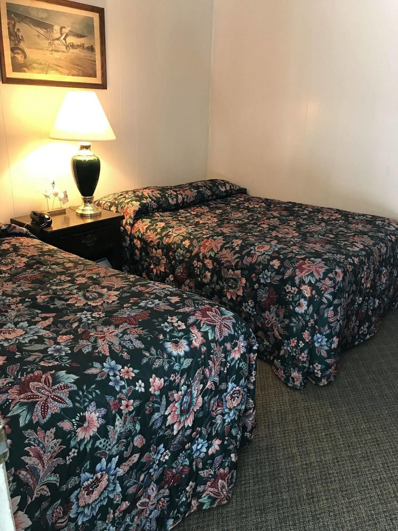 Motel Holiday House